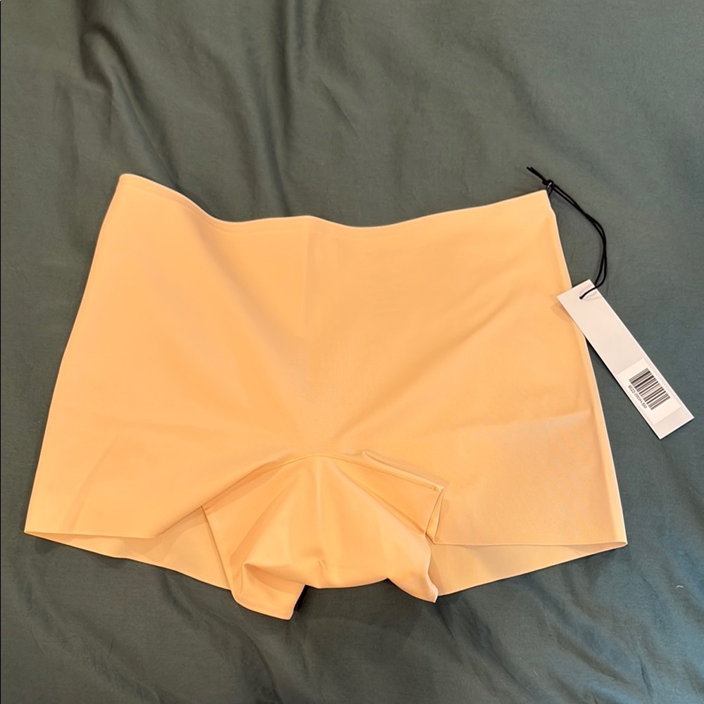 Girlfriend Collective Silk Boy Short NTW